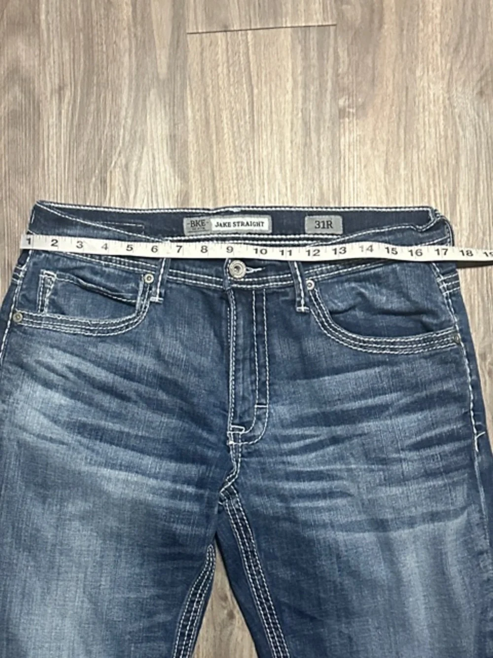 BKE Men’s Jeans Size 31 Medium Blue Distressed Bootcut Denim Western Style.